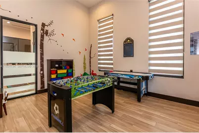 8723 NW 161st Ter, Miami Lakes, FL 33018 - Photo 34