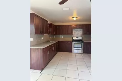 1330 NW 7th Ct, Florida City, FL 33034 - Photo 4