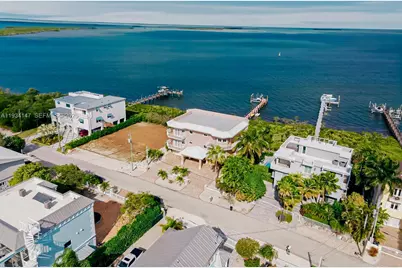 112 N Bounty Ln, Key Largo, FL 33037 - Photo 22