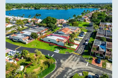 6491 NW 190th Ter, Hialeah, FL 33015 - Photo 28