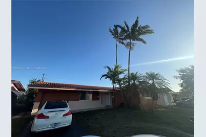 8511 NW 11th St, Pembroke Pines, FL 33024 - Photo 1