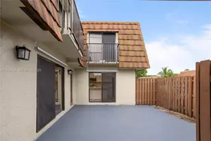 1170 SW 118th Terrace, Davie, FL 33325 - Photo 6