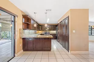 2811 SW 133rd Ave, Miami, FL 33175 - Photo 8