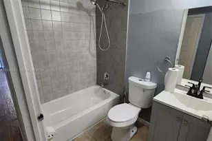 7446 NW 34th St, Lauderhill, FL 33319 - Photo 12