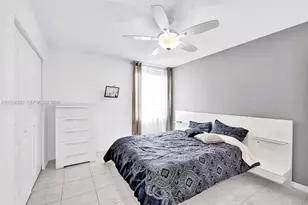250 180th Dr, Sunny Isles Beach, FL 33160 - Photo 10