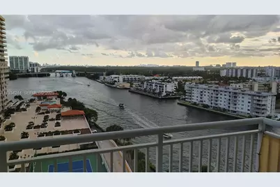 301 174th St #1405, Sunny Isles Beach, FL 33160 - Photo 2