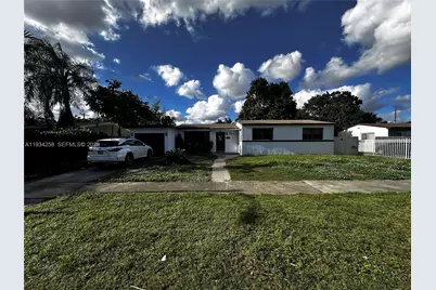 761 NW 183rd Dr, Miami Gardens, FL 33169 - Photo 1