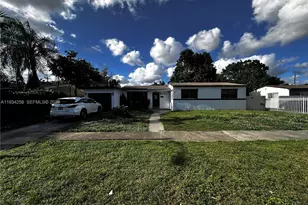 761 NW 183rd Dr, Miami Gardens, FL 33169 - Photo 1