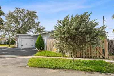 11301 NW 32nd Pl, Sunrise, FL 33323 - Photo 2