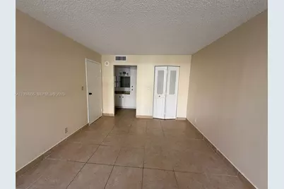 16919 N Bay Rd #204, Sunny Isles Beach, FL 33160 - Photo 18