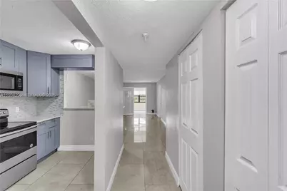 4760 W Lucerne Lakes Blvd W #408, Lake Worth, FL 33467 - Photo 6
