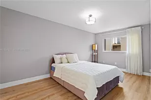 677 NE 24th St, Miami, FL 33137 - Photo 8