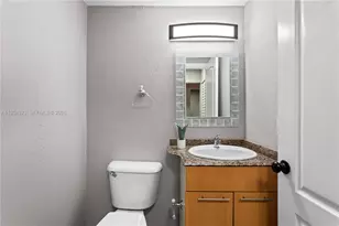 677 NE 24th St, Miami, FL 33137 - Photo 12