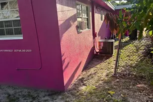 15775 NE 13th Ave, North Miami Beach, FL 33162 - Photo 22