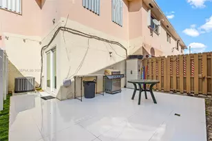 5888 W 25th Ct, Hialeah, FL 33016 - Photo 22