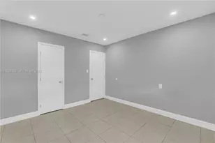 6940 NW 6th Ct, Miami, FL 33150 - Photo 24