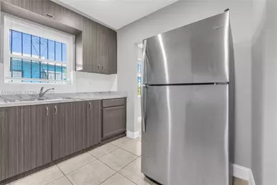 6940 NW 6th Ct, Miami, FL 33150 - Photo 16