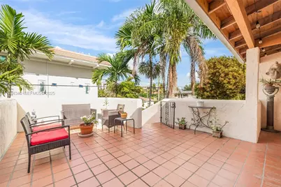 111 Salamanca Ave, Coral Gables, FL 33134 - Photo 20