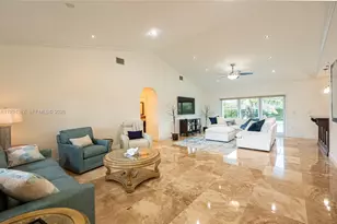 8235 NW 157th Terrace, Miami Lakes, FL 33016 - Photo 4