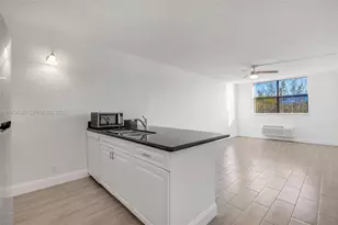 2501 Riverside Dr, Coral Springs, FL 33065 - Photo 10