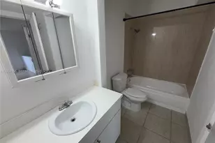 399 NW 72nd Ave, Miami, FL 33126 - Photo 10