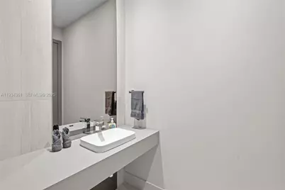19900 NE 21st Ct, Miami, FL 33179 - Photo 40