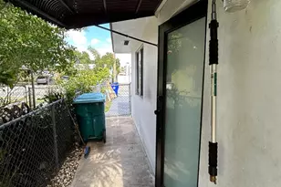 3482 SW 26th St, Miami, FL 33133 - Photo 4