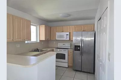 1261 SE 29th St #206-25, Homestead, FL 33035 - Photo 2