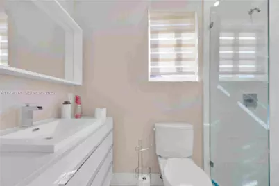 15721 NW 79th Ct, Miami Lakes, FL 33016 - Photo 26