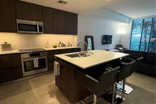 88 SW 7th St, Miami, FL 33130 - Photo 12