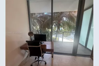 88 SW 7th St #805, Miami, FL 33130 - Photo 4