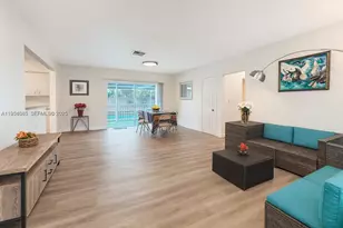 535 NE 158th St, Miami, FL 33162 - Photo 2