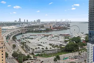 159 NE 6th St, Miami, FL 33132 - Photo 10