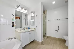 9755 NW 52nd St, Doral, FL 33178 - Photo 12