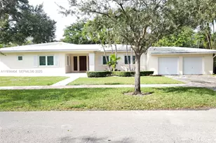 825 Cremona Ave, Coral Gables, FL 33146 - Photo 1