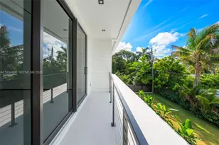 2096 Alamanda Dr, North Miami, FL 33181 - Photo 34