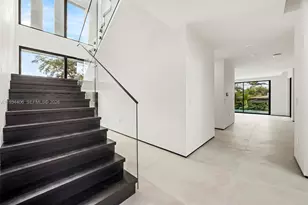 2096 Alamanda Dr, North Miami, FL 33181 - Photo 6