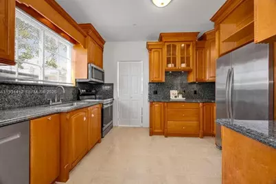 1785 SW 10th St, Miami, FL 33135 - Photo 8