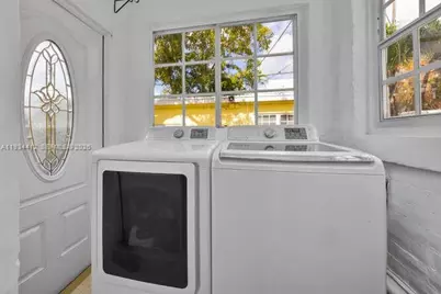 1785 SW 10th St, Miami, FL 33135 - Photo 20