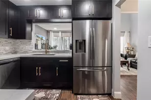 4289 N 76th Ave, Davie, FL 33024 - Photo 10