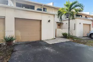 4289 N 76th Ave, Davie, FL 33024 - Photo 1