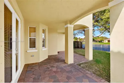 8955 SW 207th St, Cutler Bay, FL 33189 - Photo 38