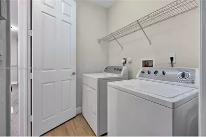 8955 SW 207th St, Cutler Bay, FL 33189 - Photo 36