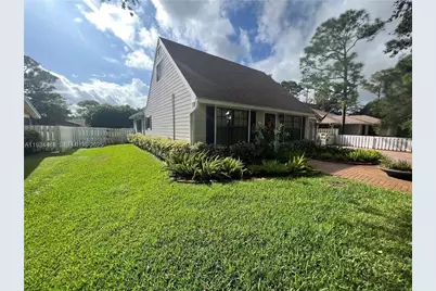 5068 Beechwood Rd, Delray Beach, FL 33484 - Photo 2