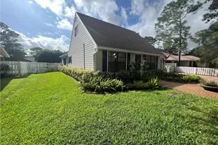 5068 Beechwood Rd, Delray Beach, FL 33484 - Photo 2