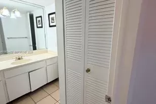 8990 SW 24th St, Miami, FL 33165 - Photo 10