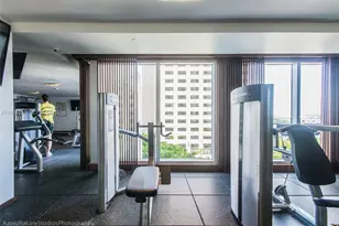 325 S Biscayne Blvd, Miami, FL 33131 - Photo 44