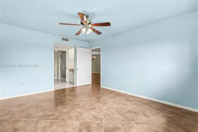 550 SW 138th Ave #409K, Pembroke Pines, FL 33027 - Photo 12