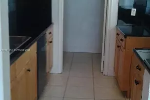 728 SW 73rd Ave, North Lauderdale, FL 33068 - Photo 2