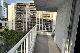 200 SE 15th Rd, Miami, FL 33129 - Photo 12